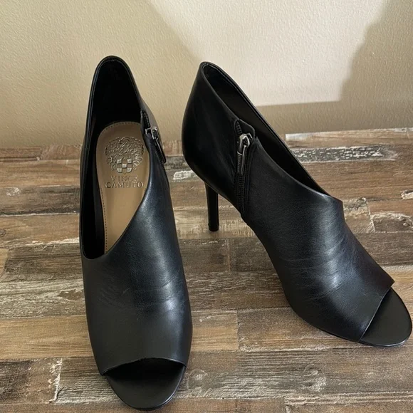 Vince Camuto Black Heeled Peep-Toe Shoes - Picture 3 of 4